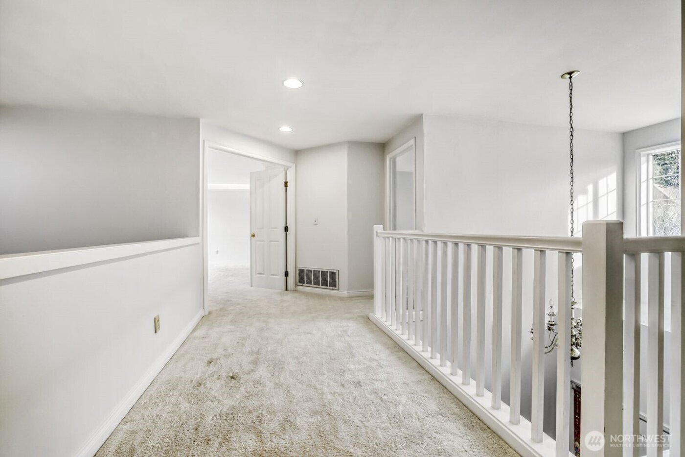 22616 SE 14th Place , Sammamish, WA 98075
