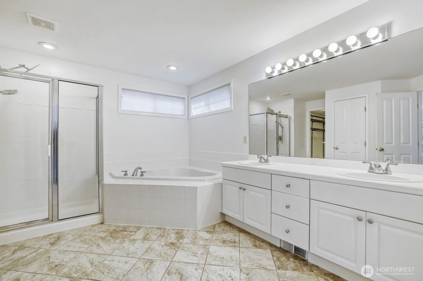 22616 SE 14th Place , Sammamish, WA 98075