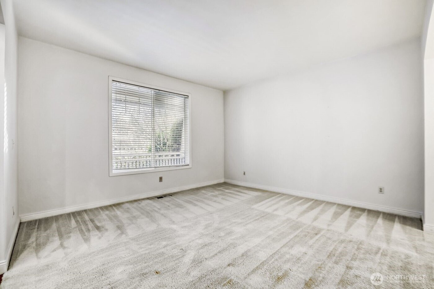 22616 SE 14th Place , Sammamish, WA 98075