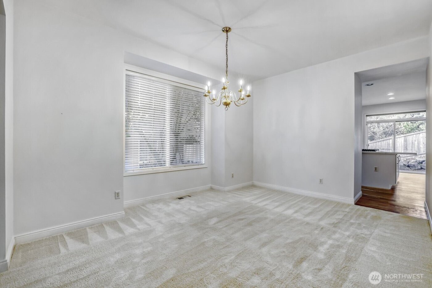 22616 SE 14th Place , Sammamish, WA 98075