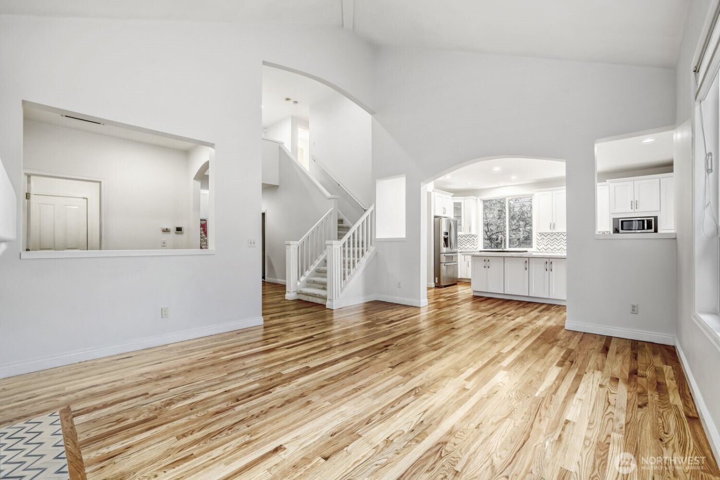 22616 SE 14th Place , Sammamish, WA 98075