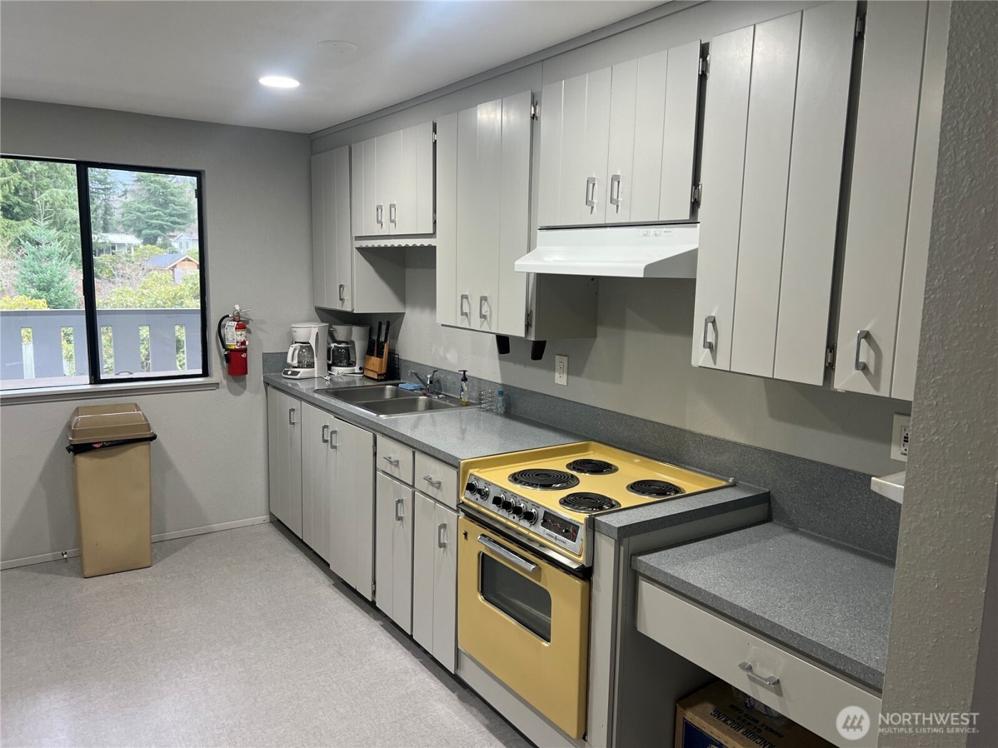 12223 125th Street E #101, Puyallup, WA 98374