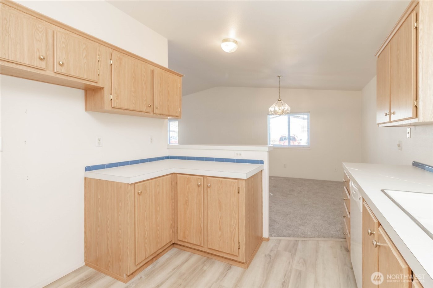 2611 S 288th St #38, Federal Way, WA 98003