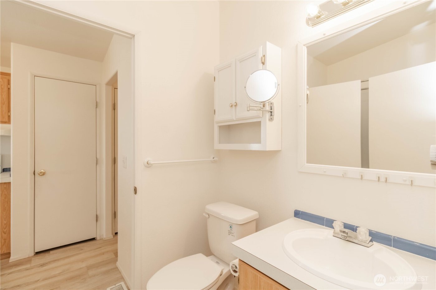 2611 S 288th St #38, Federal Way, WA 98003