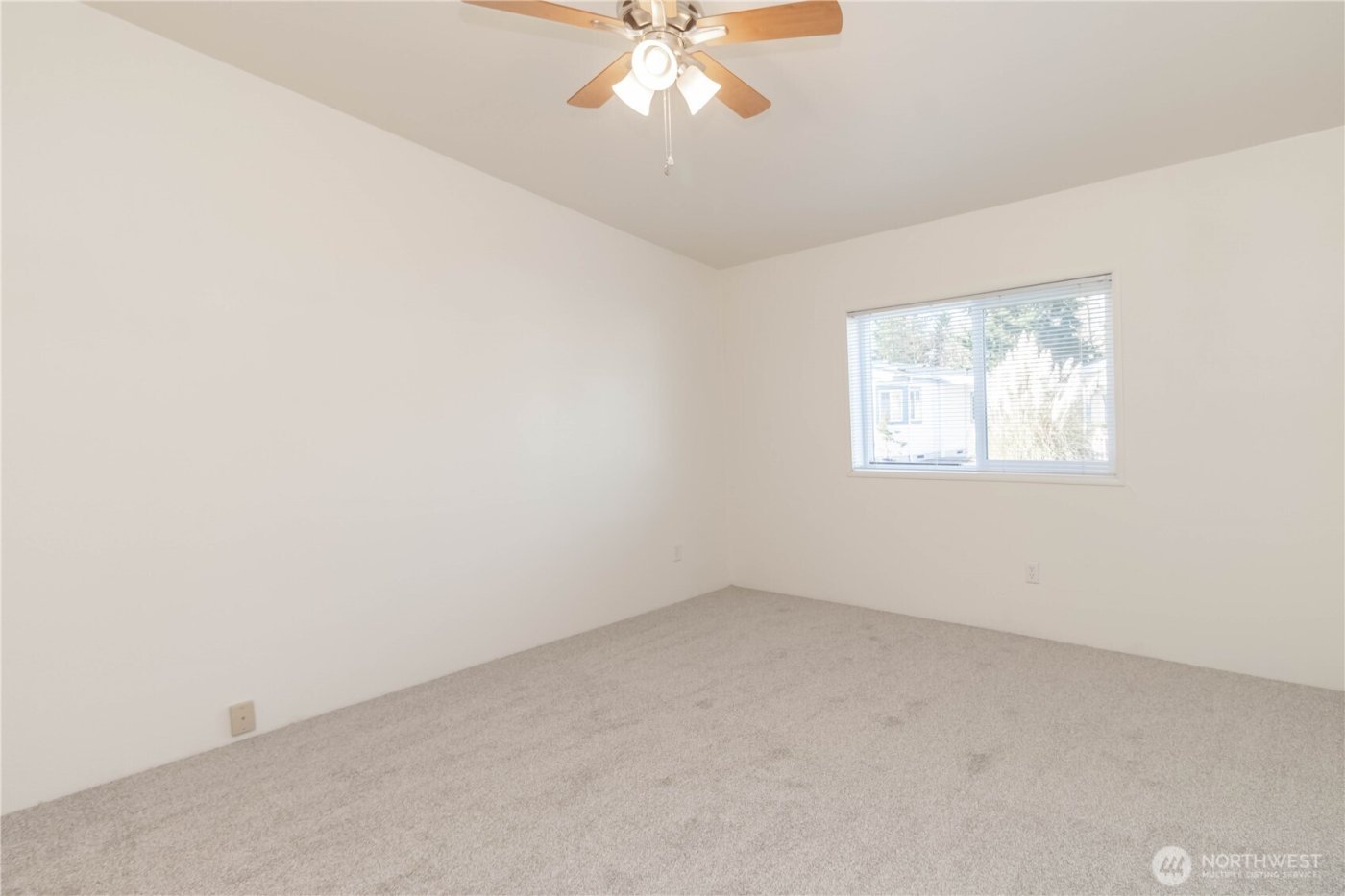 2611 S 288th St #38, Federal Way, WA 98003