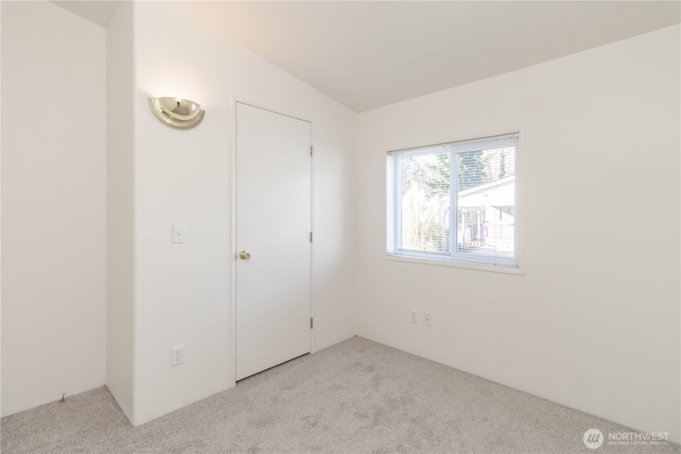 2611 S 288th St #38, Federal Way, WA 98003