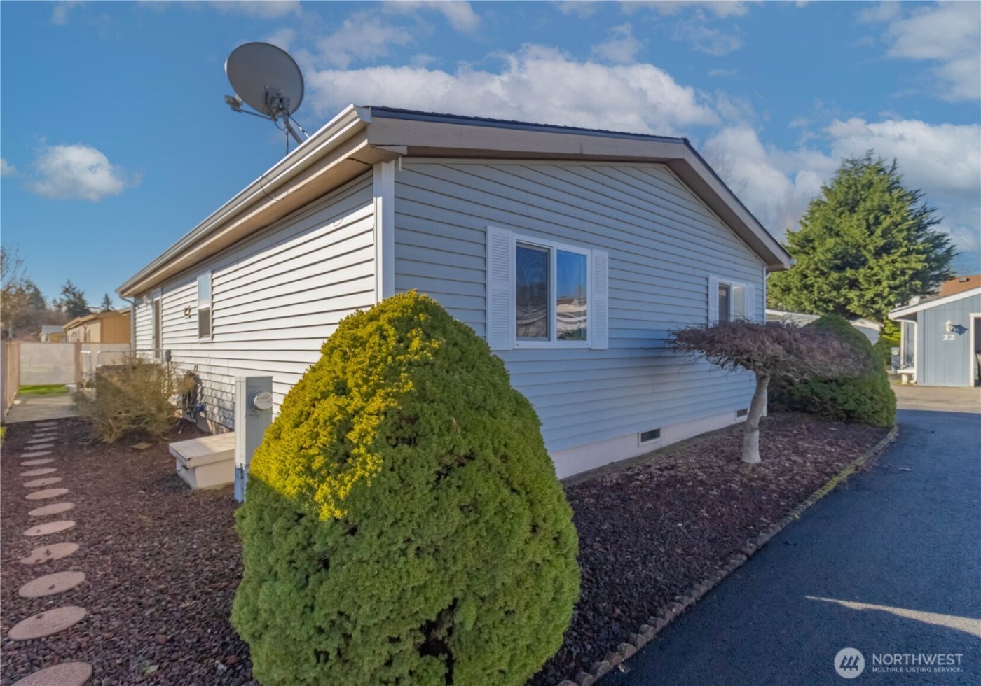 2611 S 288th St #38, Federal Way, WA 98003
