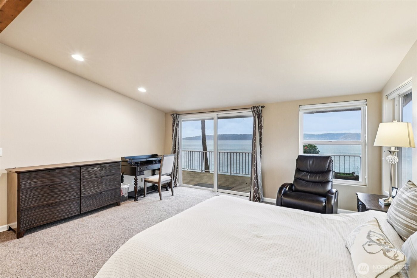 17340 Golden View Avenue , La Conner, WA 98257