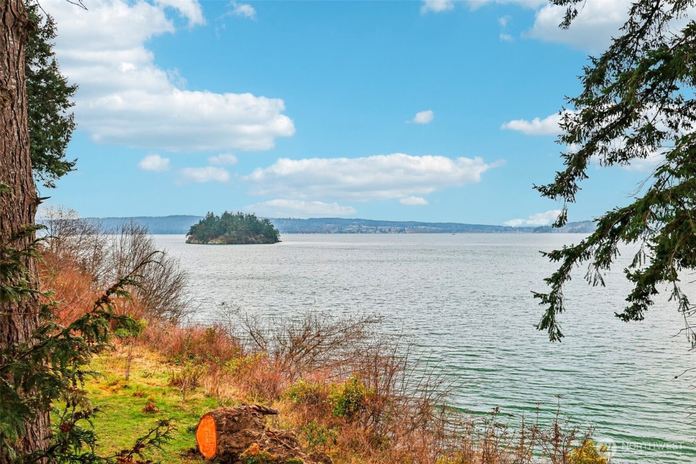 17340 Golden View Avenue , La Conner, WA 98257