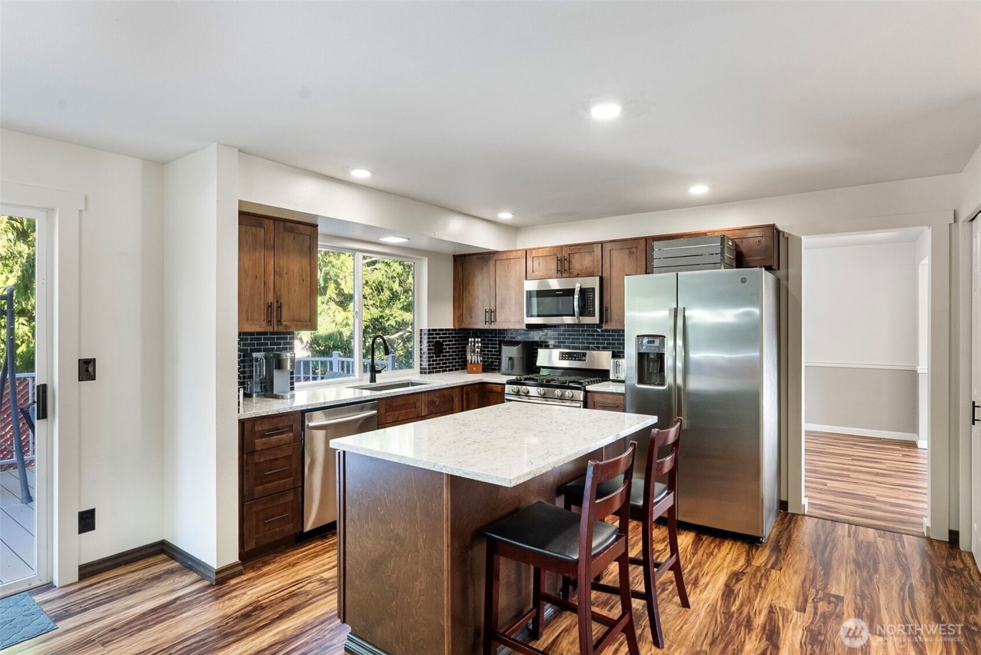 4844 NW Walgren Drive , Silverdale, WA 98383