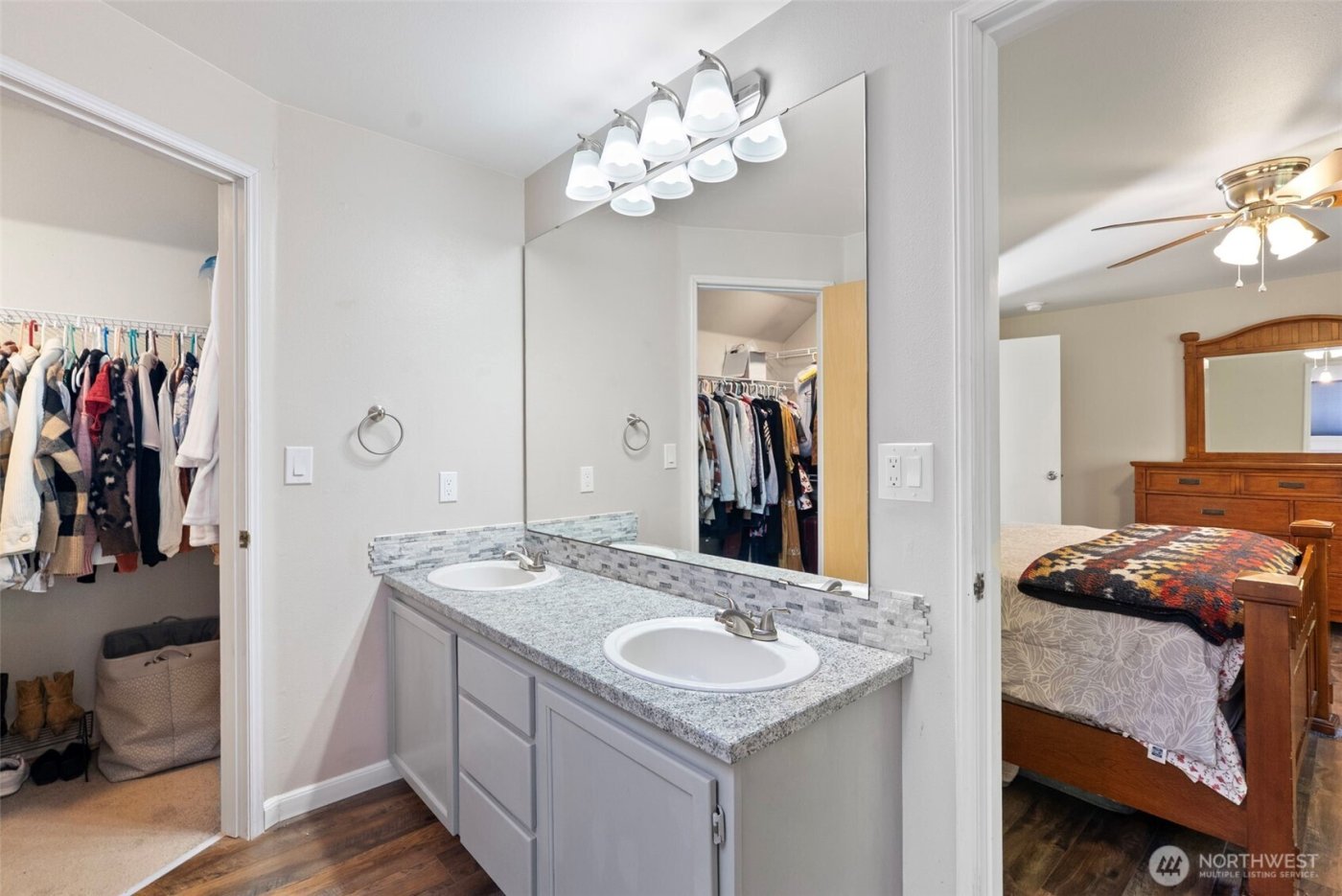 4844 NW Walgren Drive , Silverdale, WA 98383