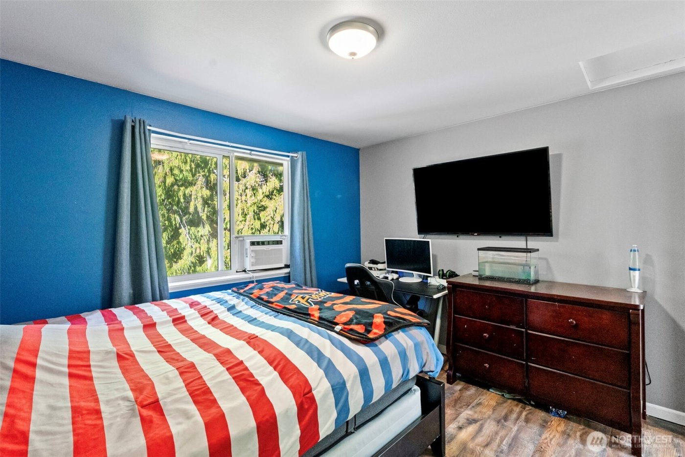 4844 NW Walgren Drive , Silverdale, WA 98383