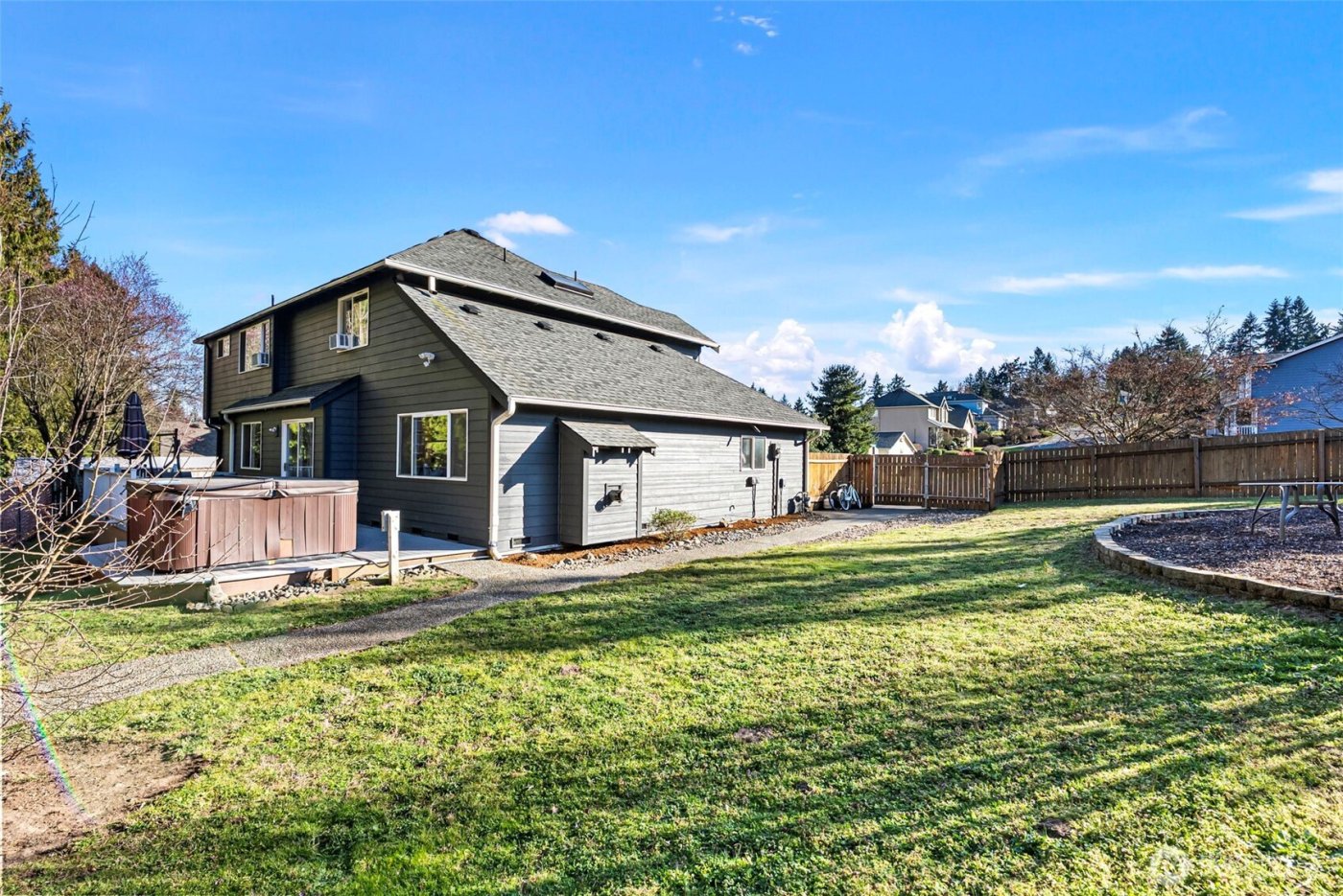 4844 NW Walgren Drive , Silverdale, WA 98383