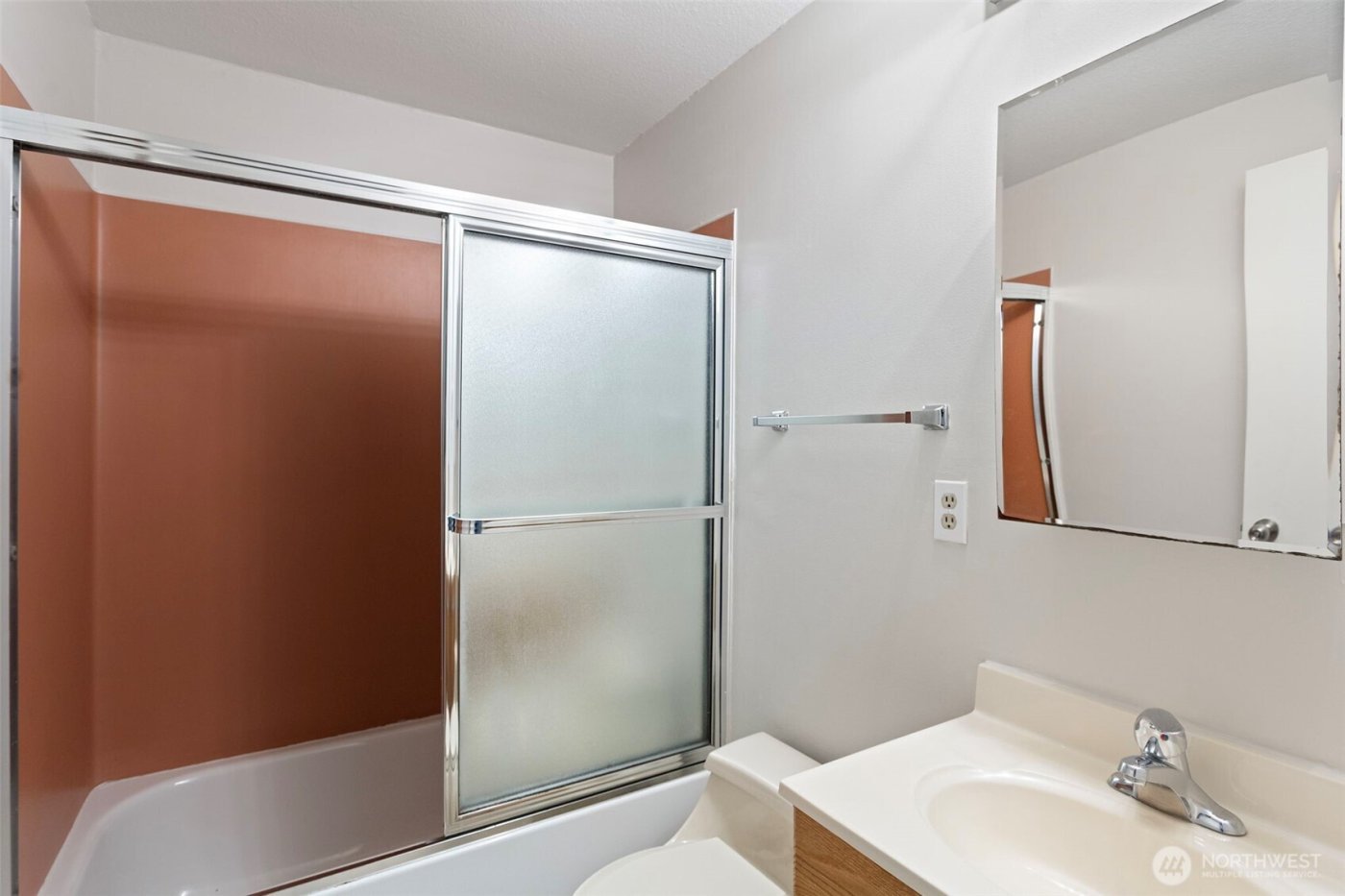 19805 15th Avenue NE #3, Shoreline, WA 98155