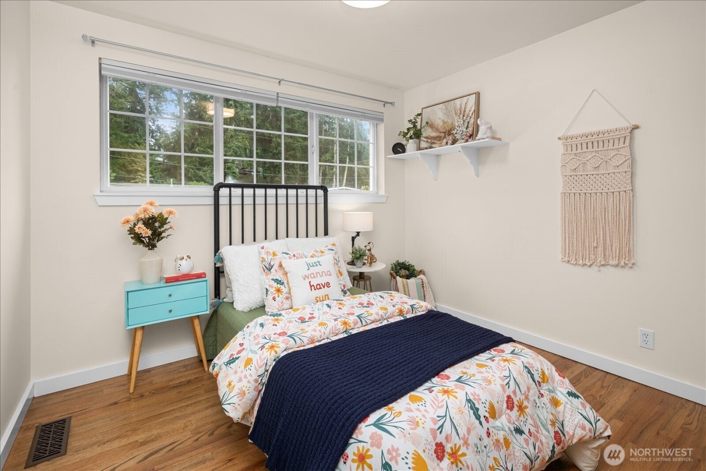 23409 94 Place W, Edmonds, WA 98020