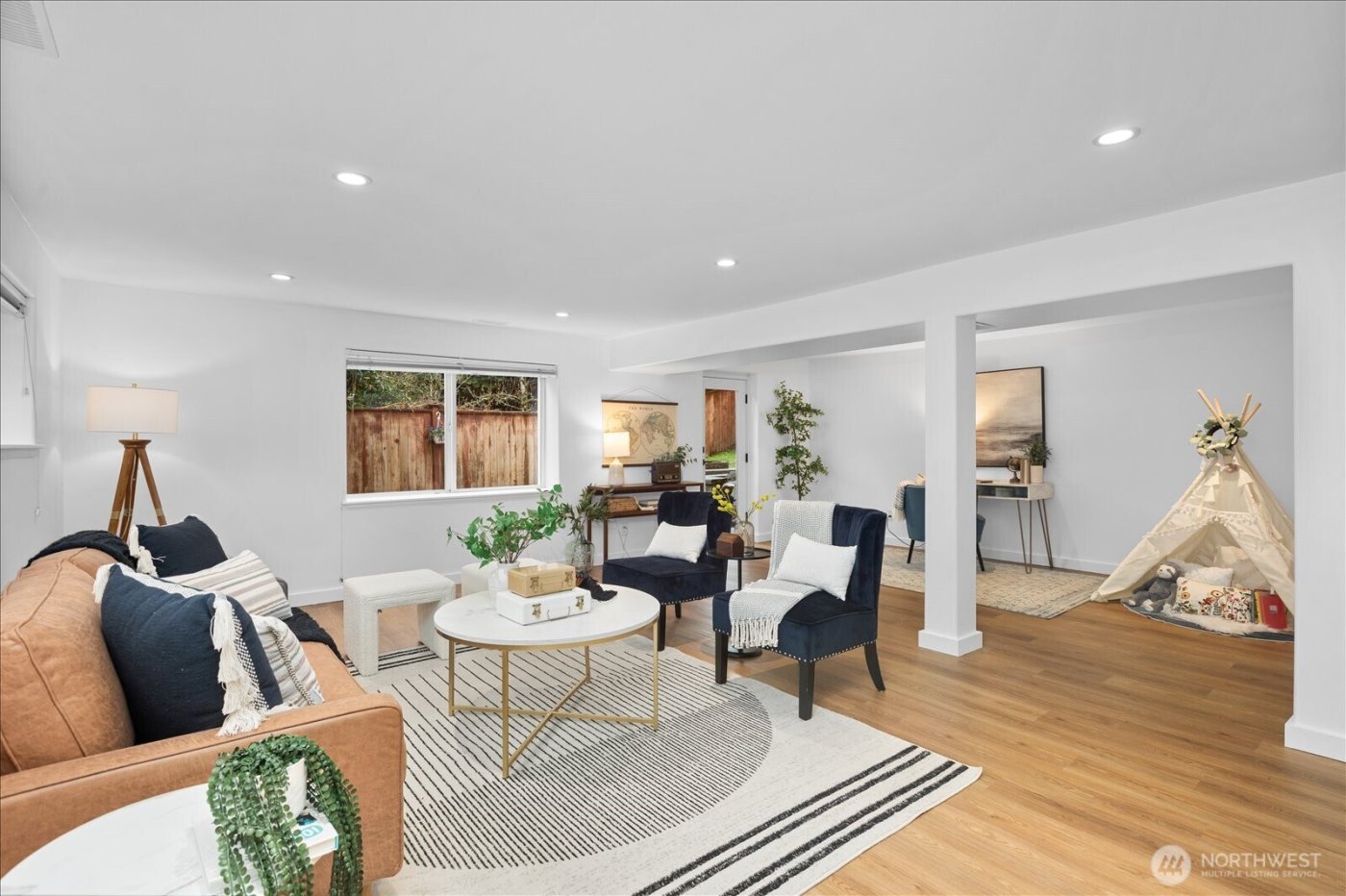 23409 94 Place W, Edmonds, WA 98020