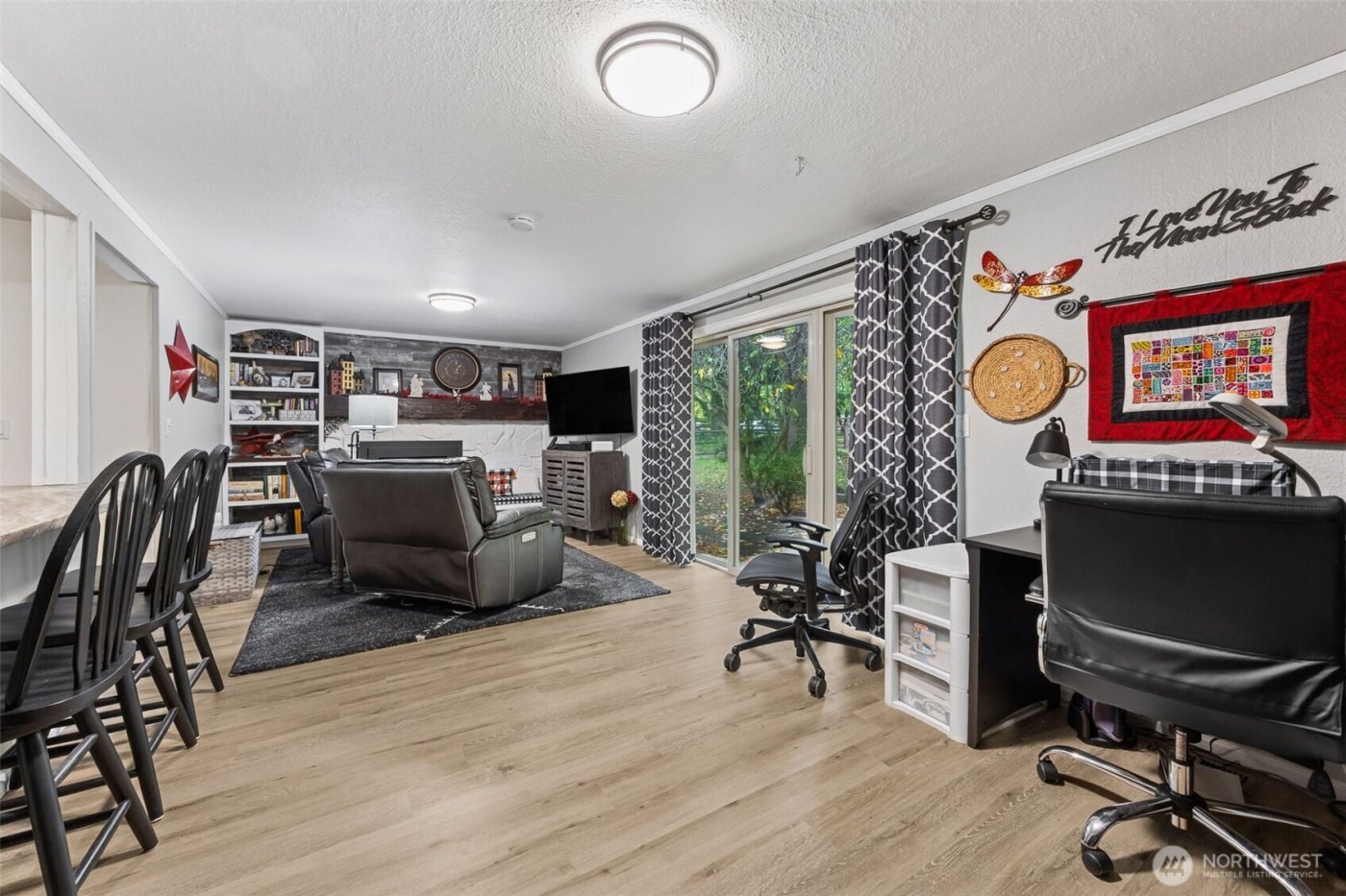 5700 Cooper Point Road NW, Olympia, WA 98502