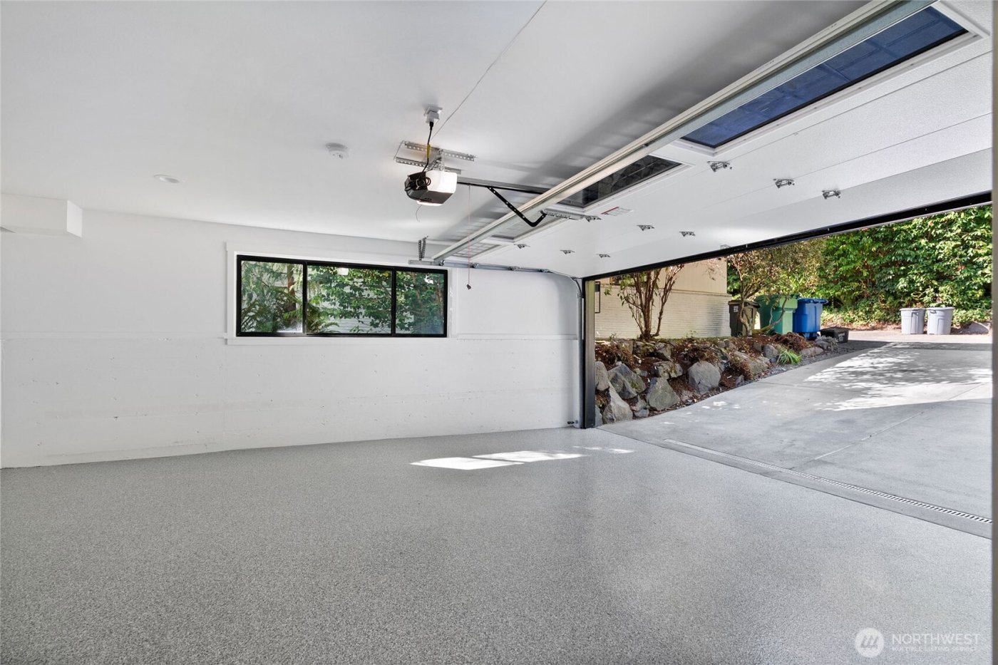 6917 57th Avenue NE, Seattle, WA 98115