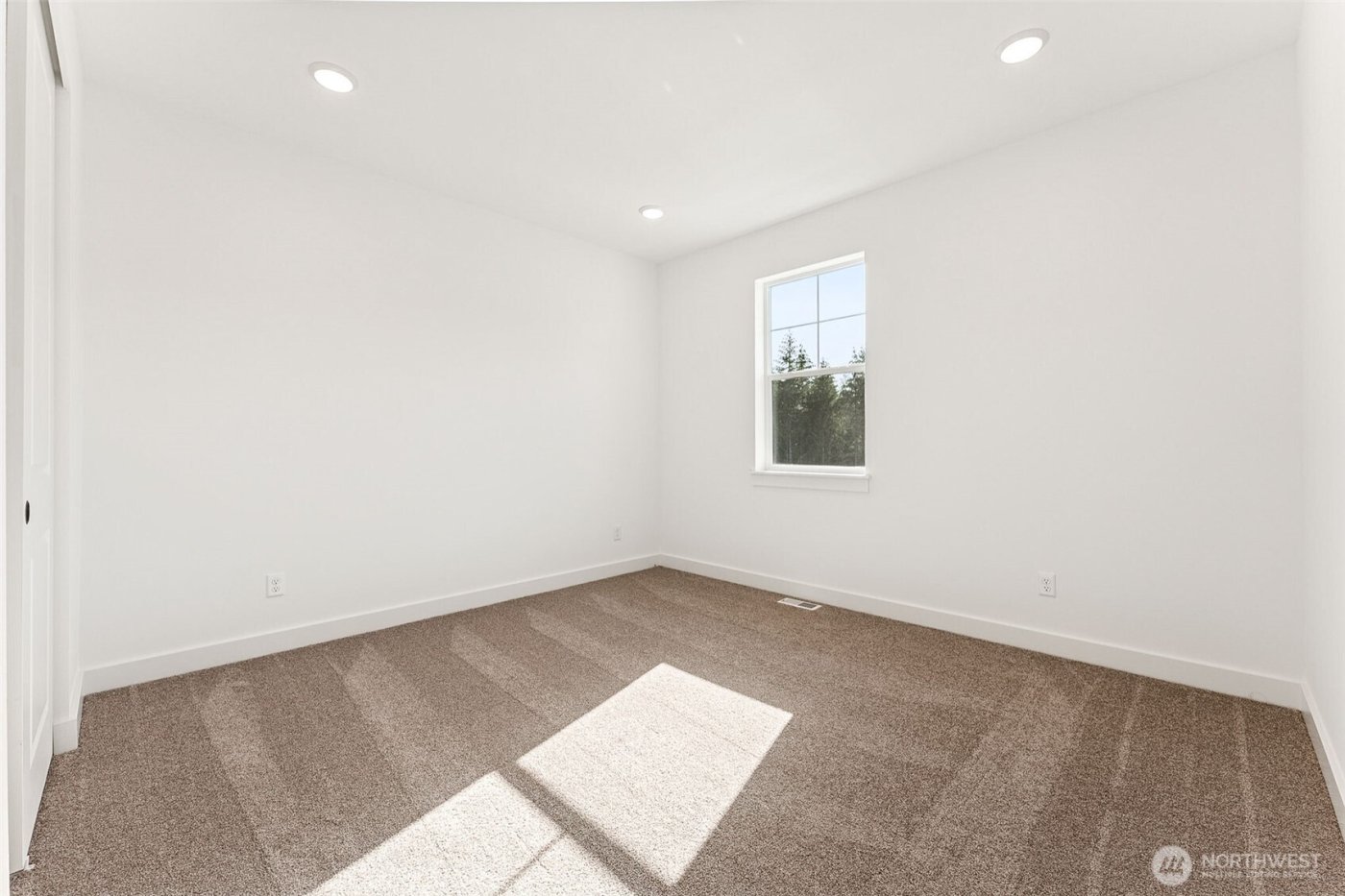 15814 210th Avenue E #310, Bonney Lake, WA 98391