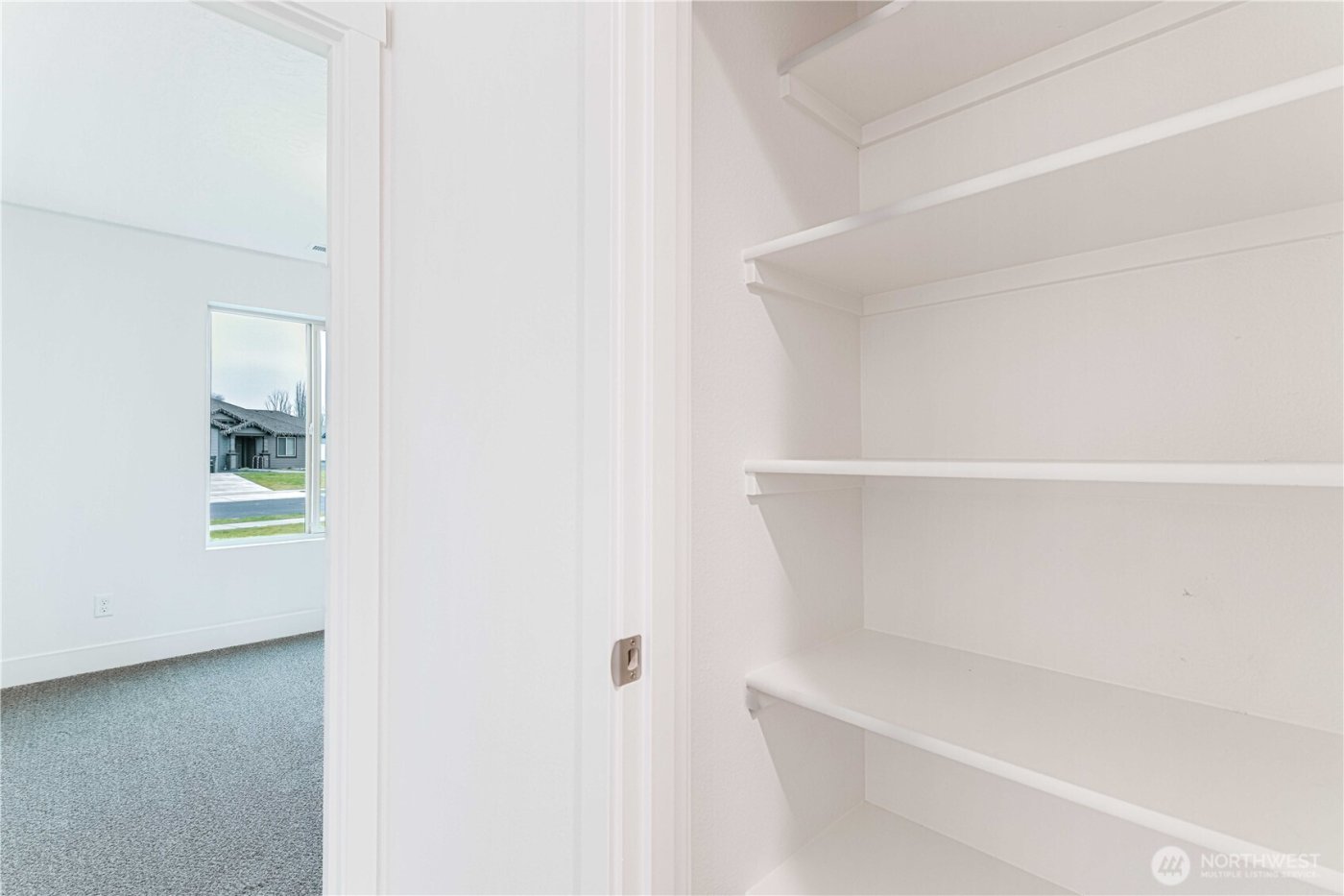 308 N Sandy Loop , Moses Lake, WA 98837