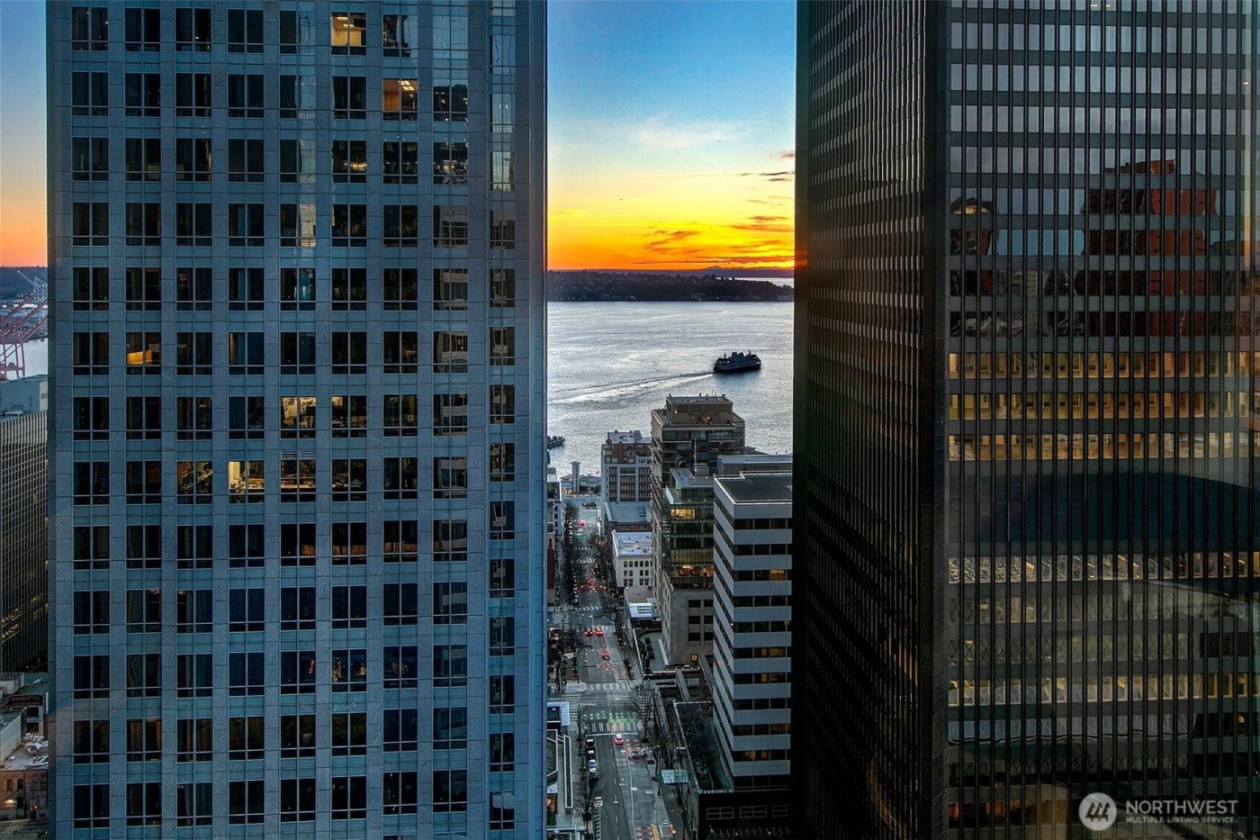 909 5th Avenue #2301, Seattle, WA 98164