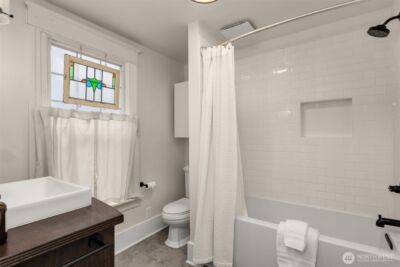 325 23rd Avenue E, Seattle, WA 98112 - Photo 21