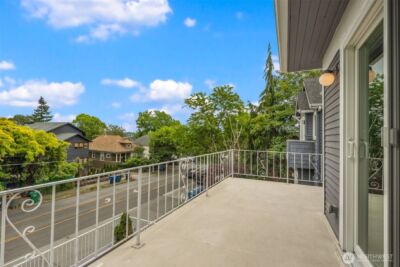 325 23rd Avenue E, Seattle, WA 98112 - Photo 27