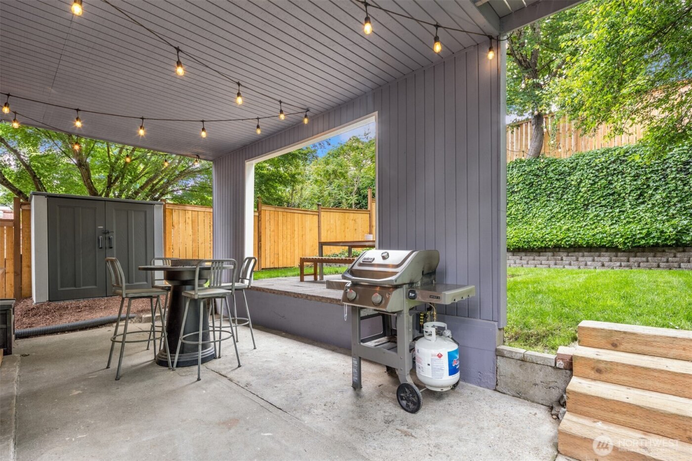 325 23rd Avenue E, Seattle, WA 98112