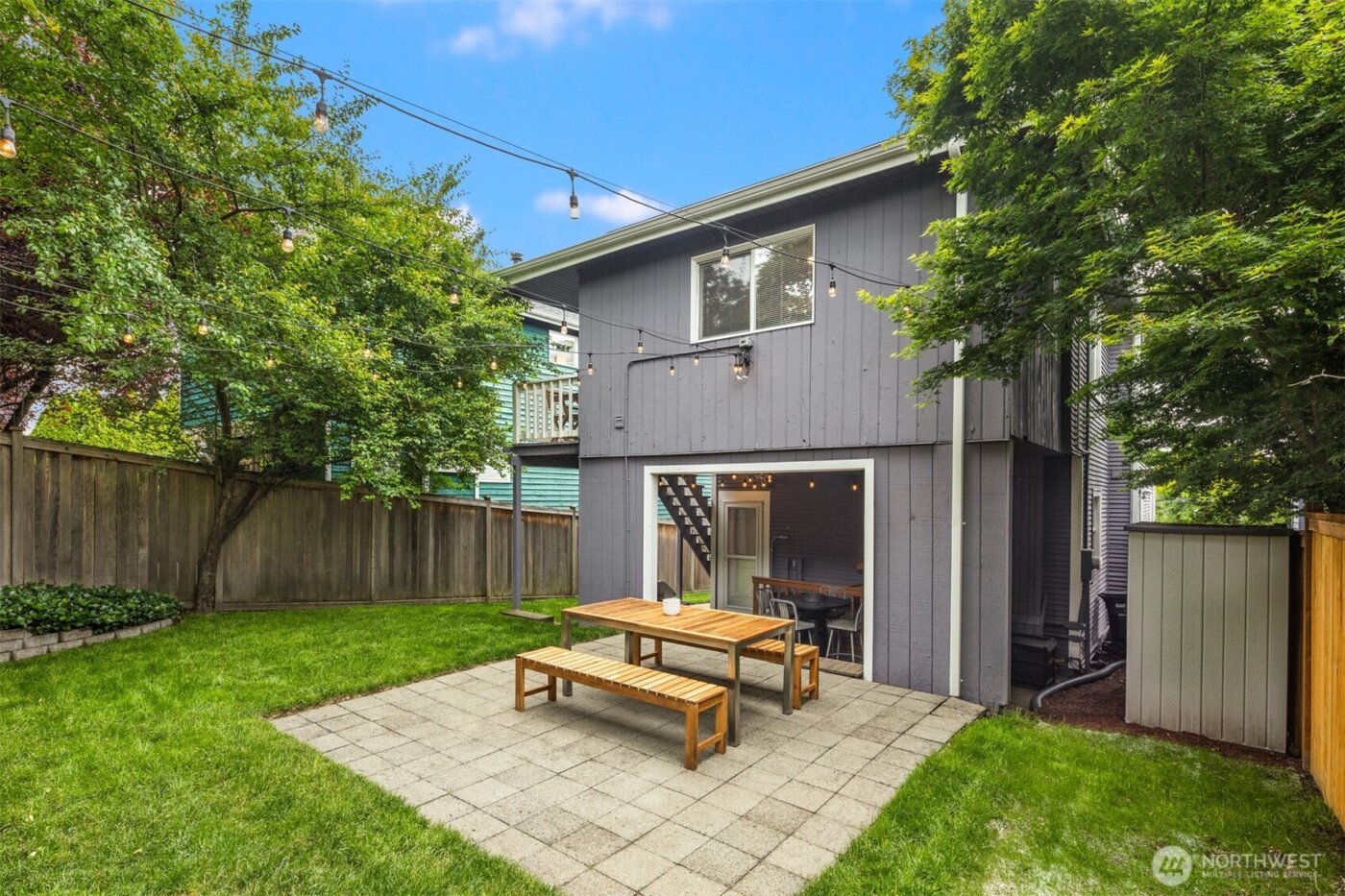 325 23rd Avenue E, Seattle, WA 98112