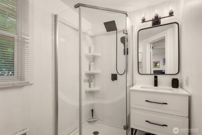 325 23rd Avenue E, Seattle, WA 98112 - Photo 35