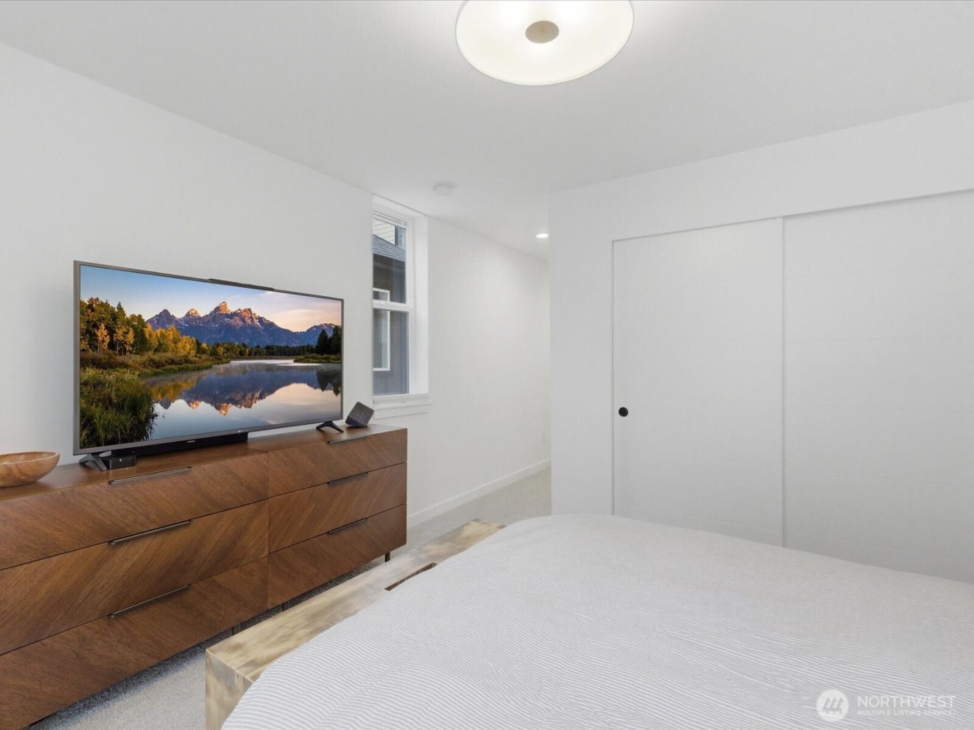 909 Hiawatha Place S #C, Seattle, WA 98144