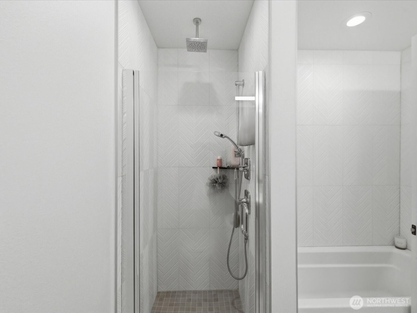 909 Hiawatha Place S #C, Seattle, WA 98144