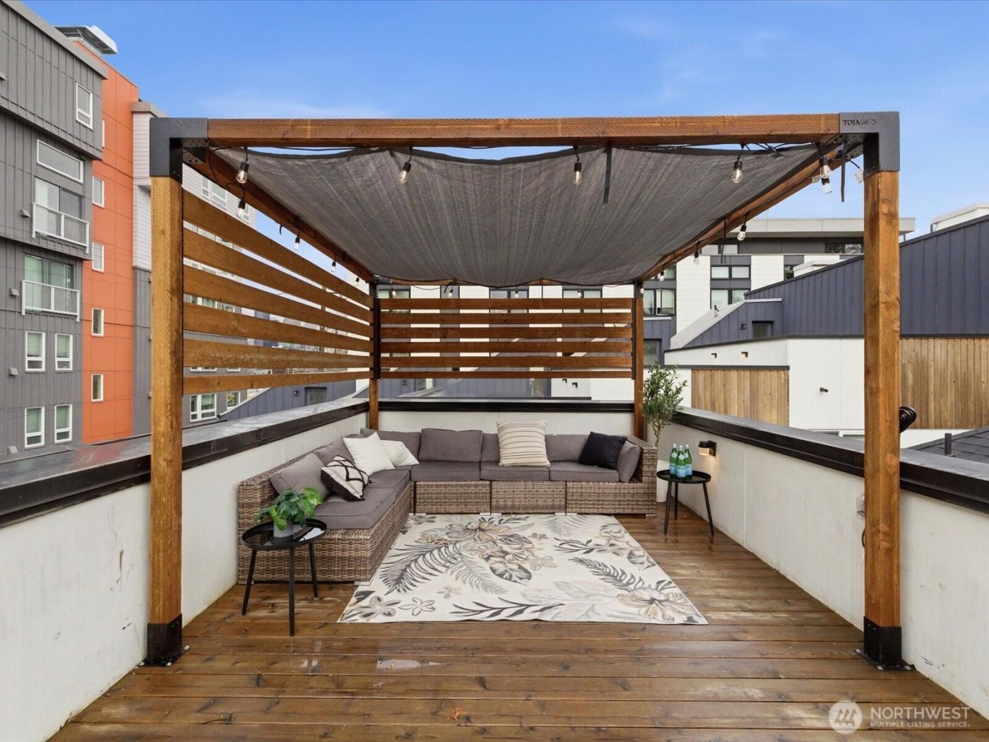 909 Hiawatha Place S #C, Seattle, WA 98144