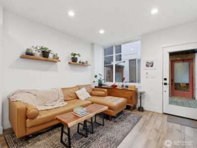 909 Hiawatha Place S #C, Seattle, WA 98144 - Photo 3