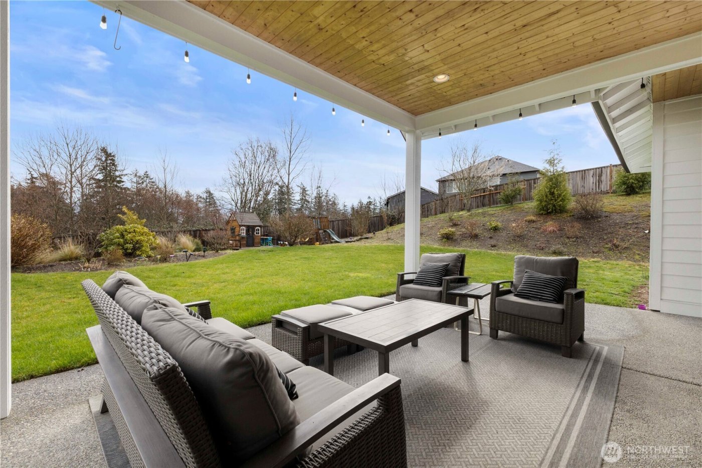 17112 25th Street Ct E, Lake Tapps, WA 98391