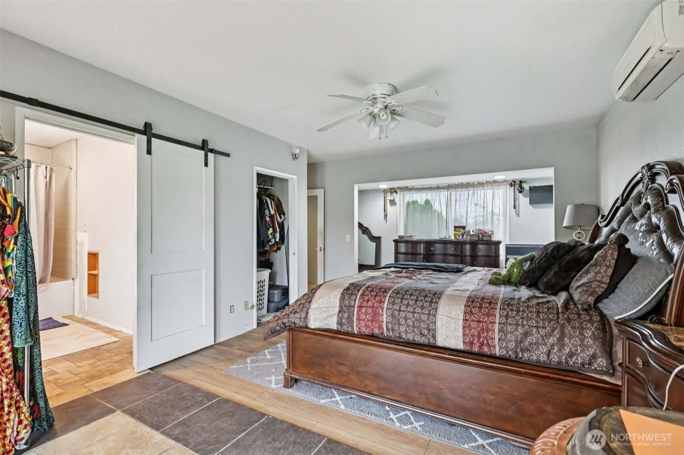 8754 Peavey Road , Sedro Woolley, WA 98284