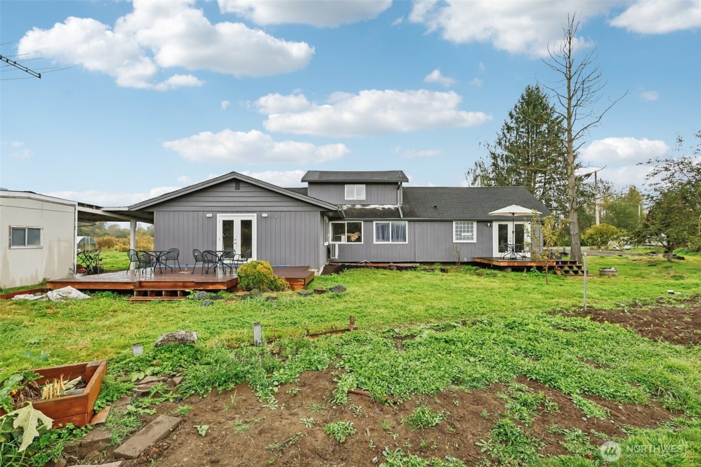 8754 Peavey Road , Sedro Woolley, WA 98284