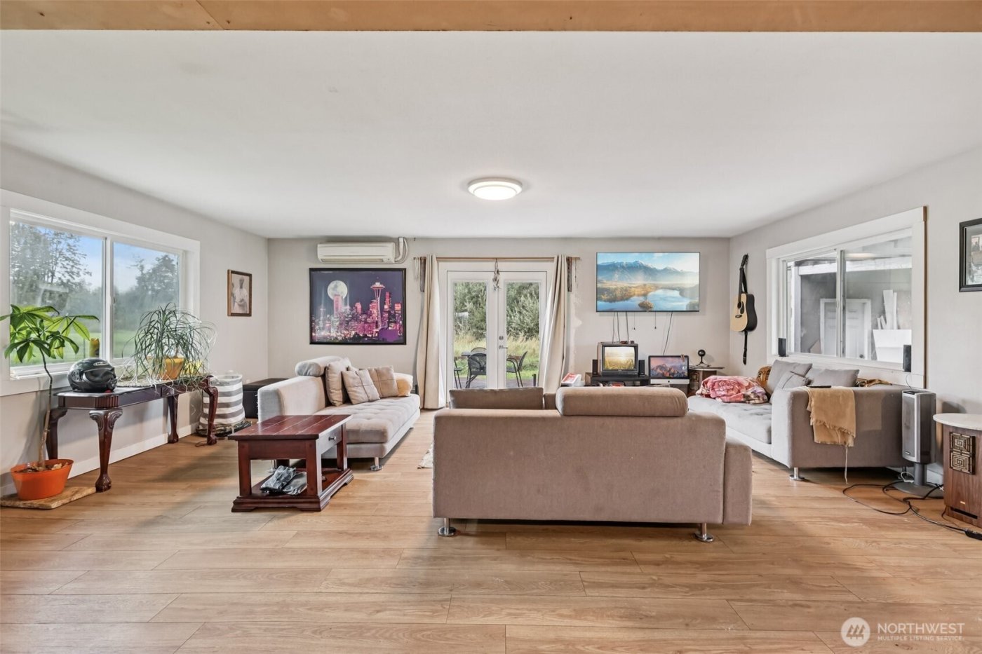 8754 Peavey Road , Sedro Woolley, WA 98284