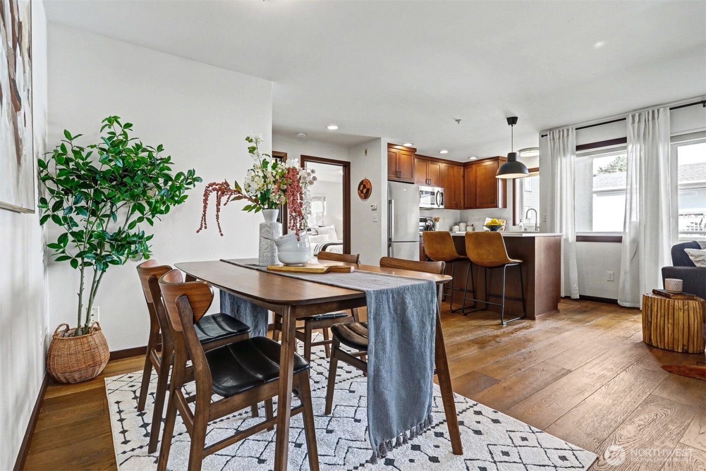 2422 NW 58th Street #202, Seattle, WA 98107