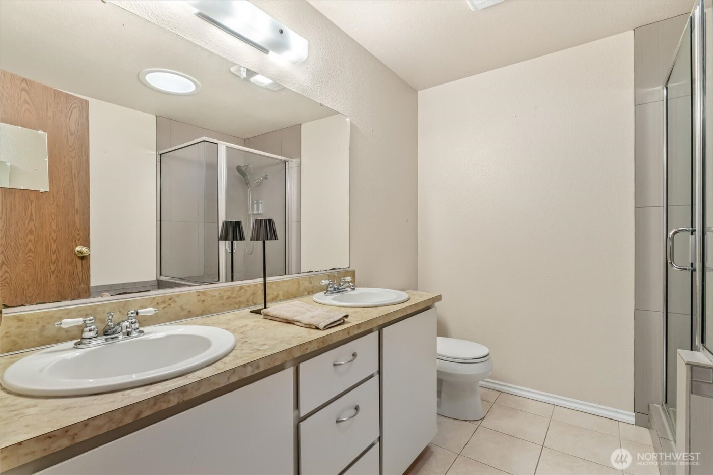 2611 NE 23rd Place , Renton, WA 98056