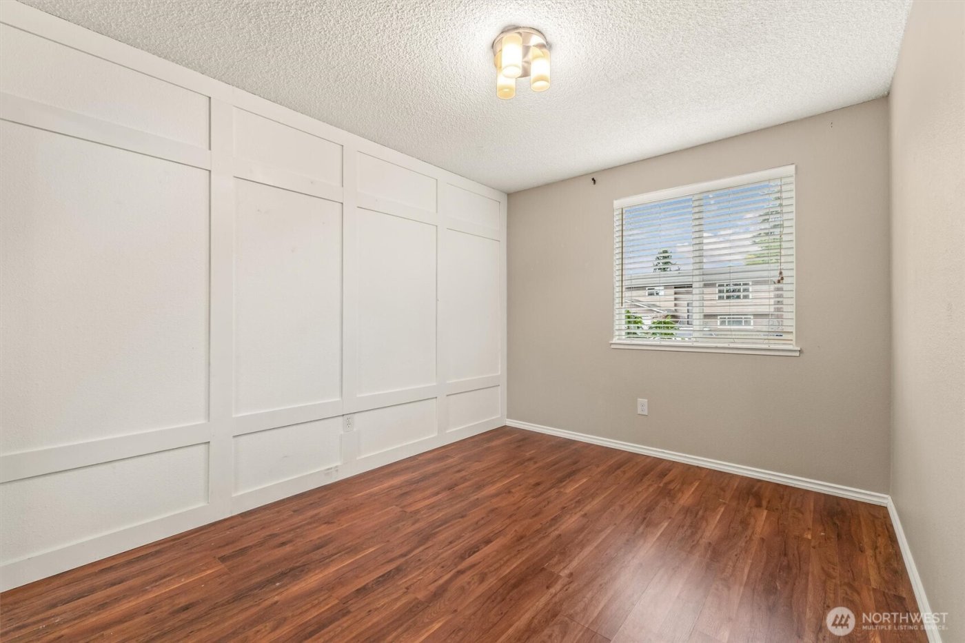 2611 NE 23rd Place , Renton, WA 98056