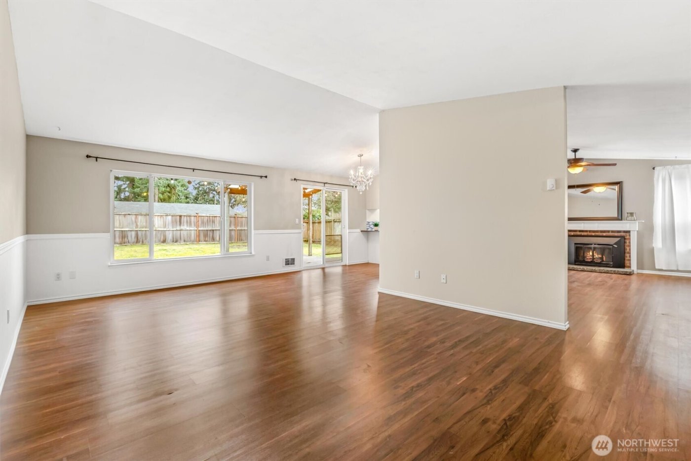 2611 NE 23rd Place , Renton, WA 98056