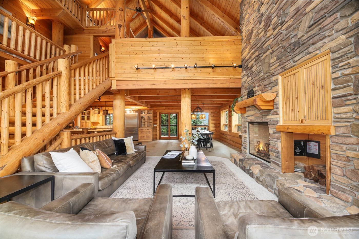 10 Summit Way , Snoqualmie Pass, WA 98068