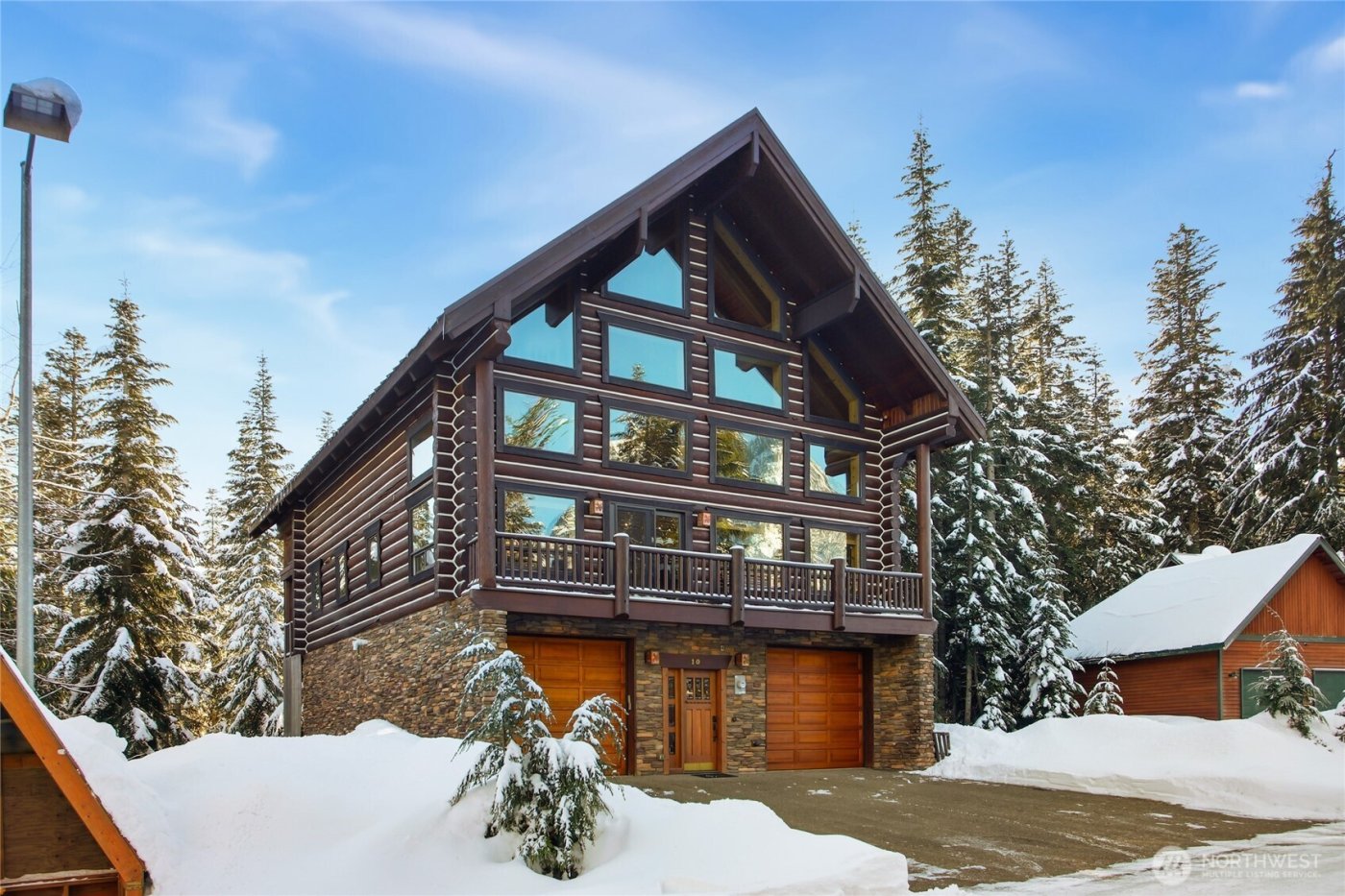 10 Summit Way , Snoqualmie Pass, WA 98068