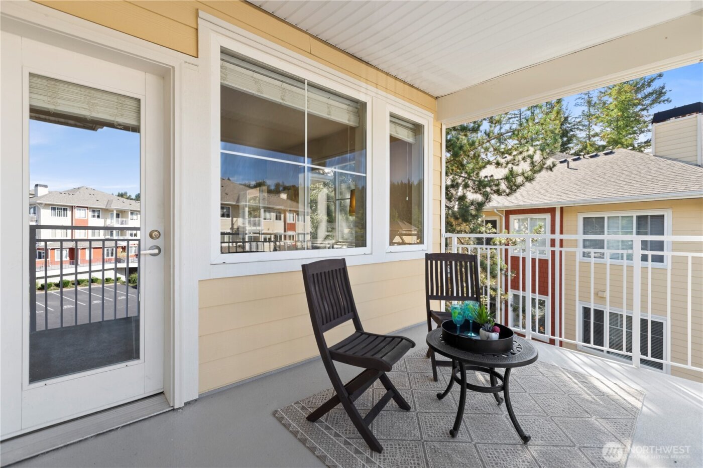 503 225th Lane NE #F306, Sammamish, WA 98074