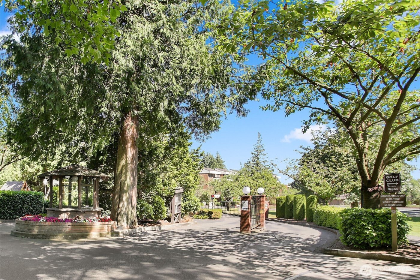 10643 Glen Acres Drive S #10643, Seattle, WA 98168