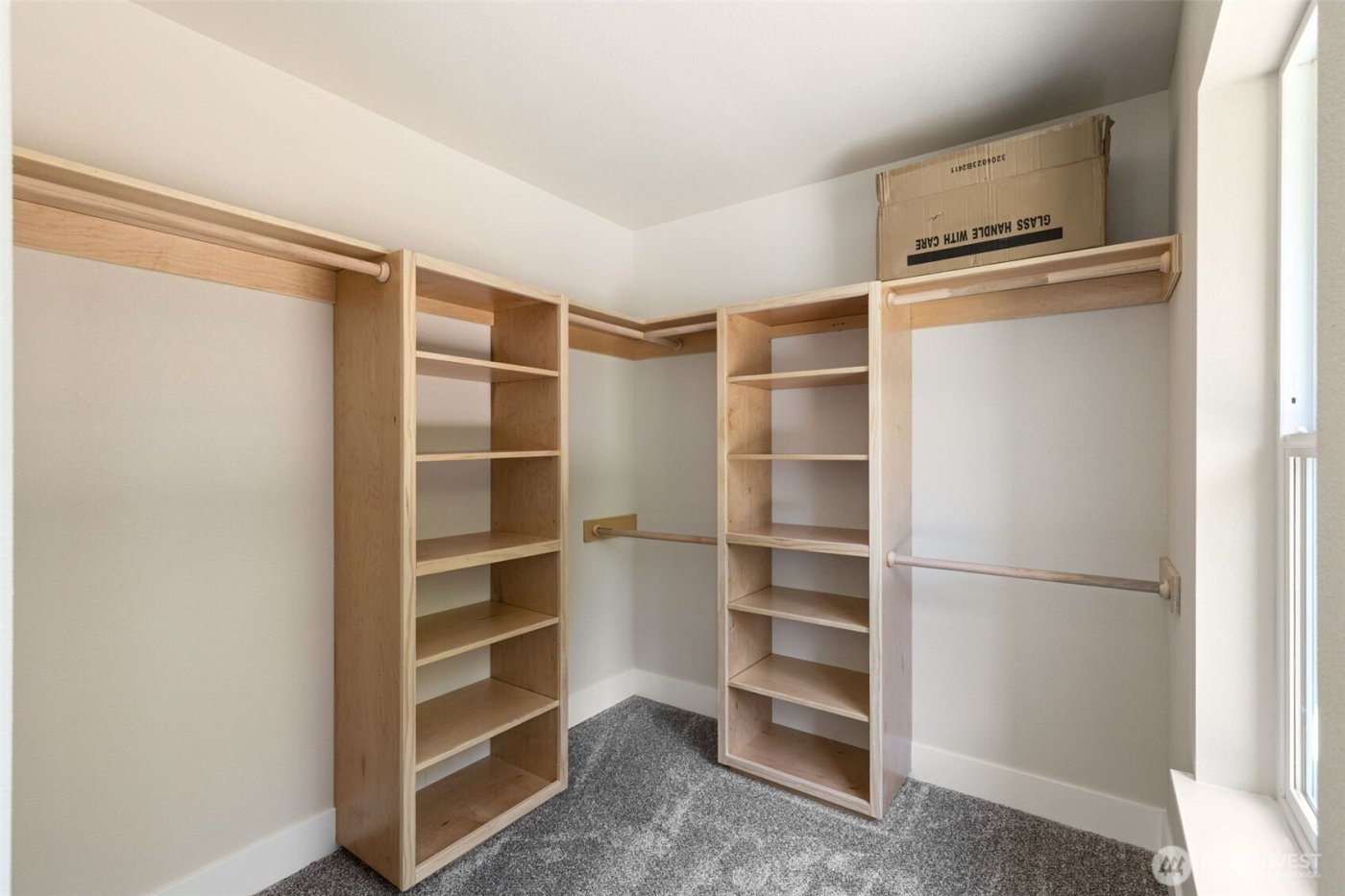 36671 Tamarack Drive NE, Hansville, WA 98340