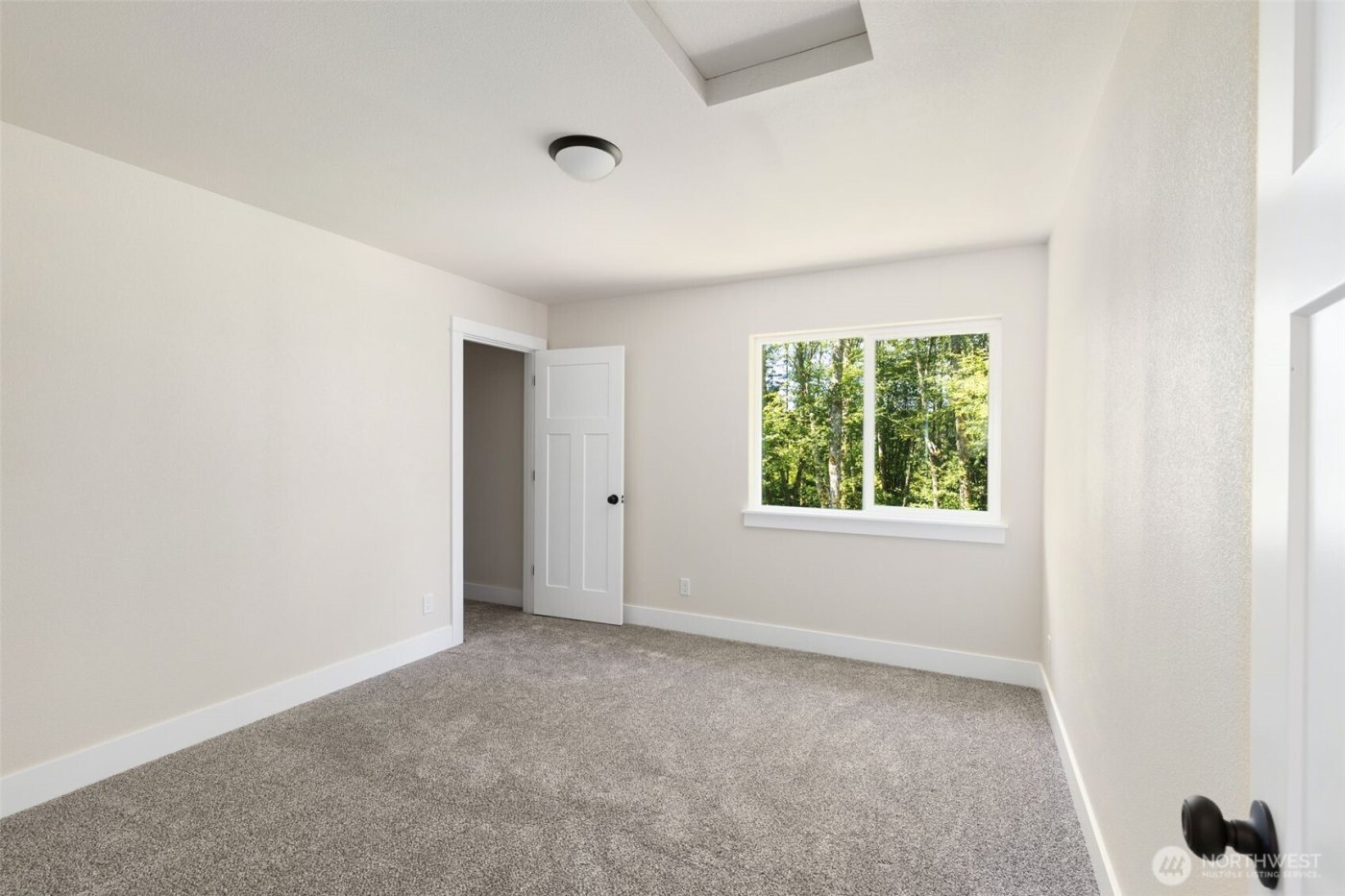 36671 Tamarack Drive NE, Hansville, WA 98340