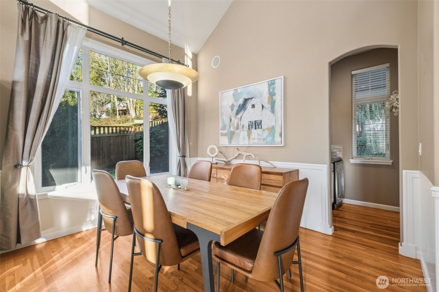 25913 SE 159 Street , Issaquah, WA 98027-8250