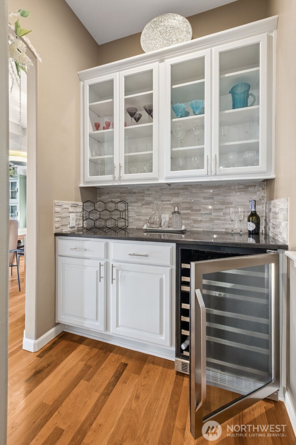 25913 SE 159 Street , Issaquah, WA 98027-8250